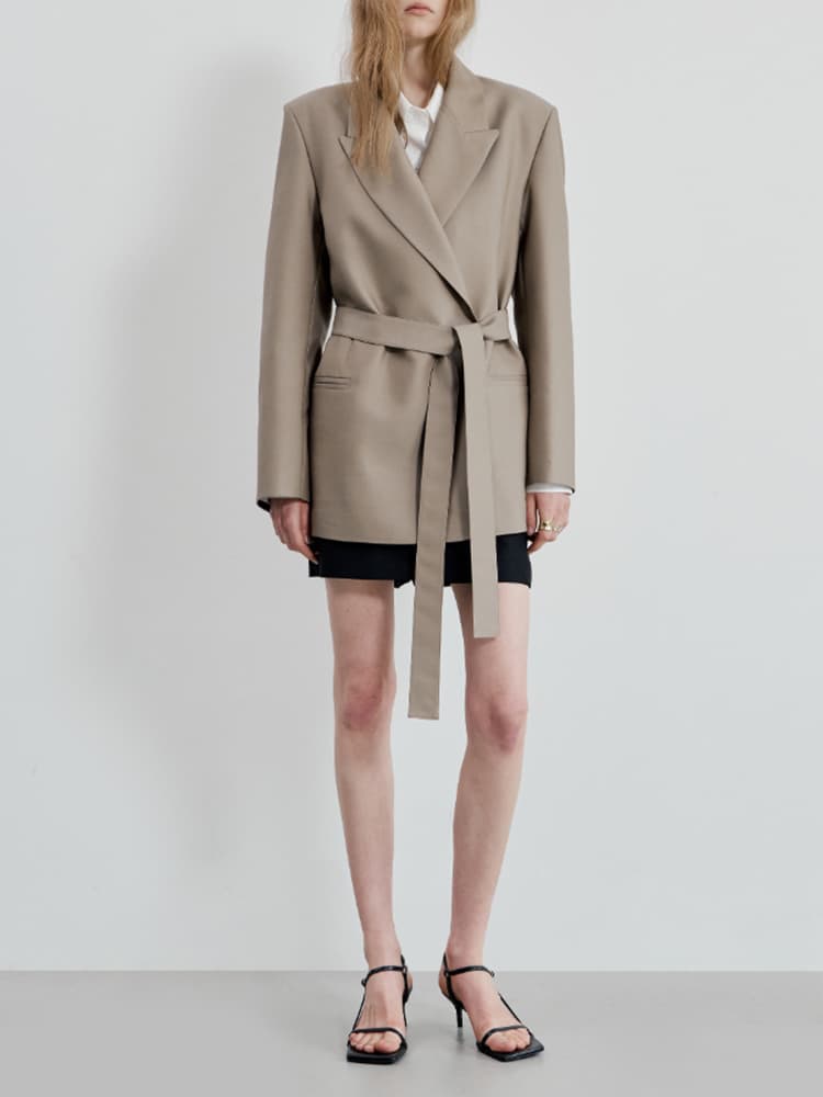 Arden Single Jacket in Beige — view 4
